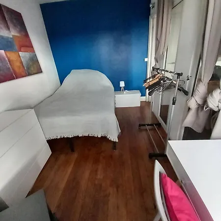 Batignolles Pour 2 Pers * Paříž